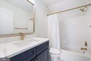 11909 Grey Hollow Ct, Rockville, MD 20852 - Photo 35