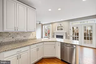 11909 Grey Hollow Ct, Rockville, MD 20852 - Photo 11