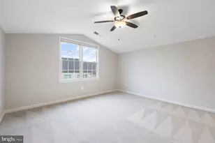 11909 Grey Hollow Ct, Rockville, MD 20852 - Photo 33