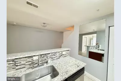 10128 Reprise Drive, Rockville, MD 20850 - Photo 5