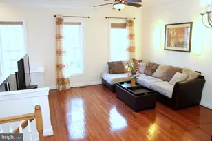 623 Hurdle Mill Pl, Gaithersburg, MD 20877 - Photo 5