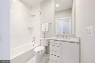 10326 Grosvenor Pl, North Bethesda, MD 20852 - Photo 31