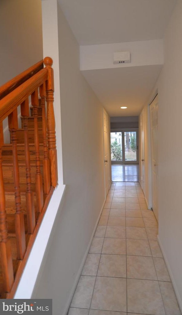 10039 Maple Leaf Dr, Gaithersburg MD  20879-1131 exterior