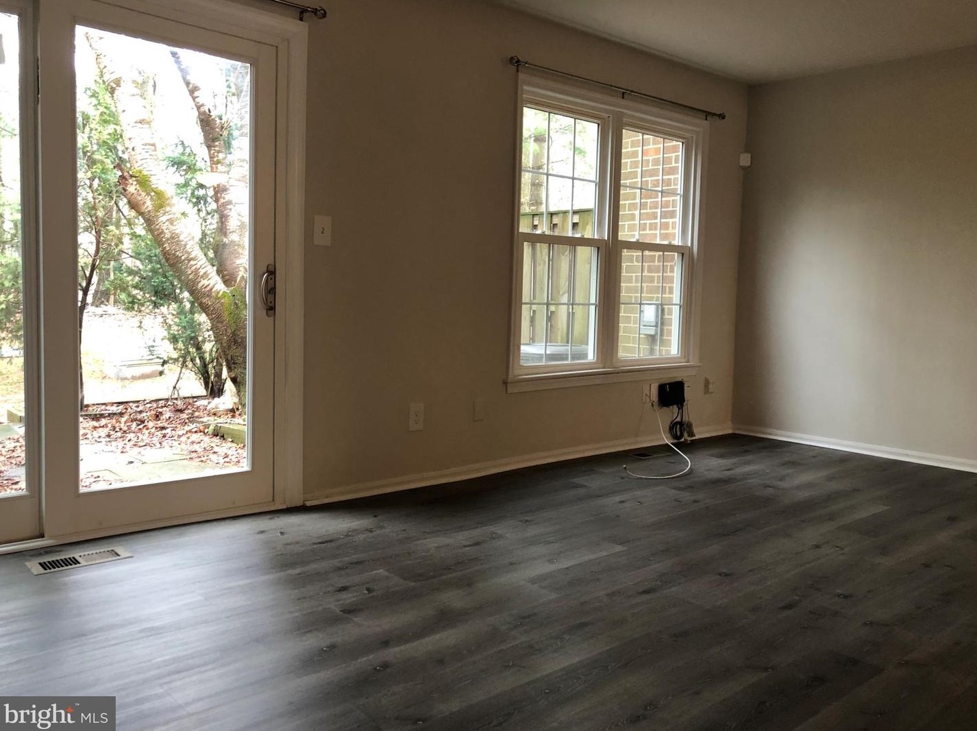 10039 Maple Leaf Dr, Gaithersburg MD  20879-1131 exterior