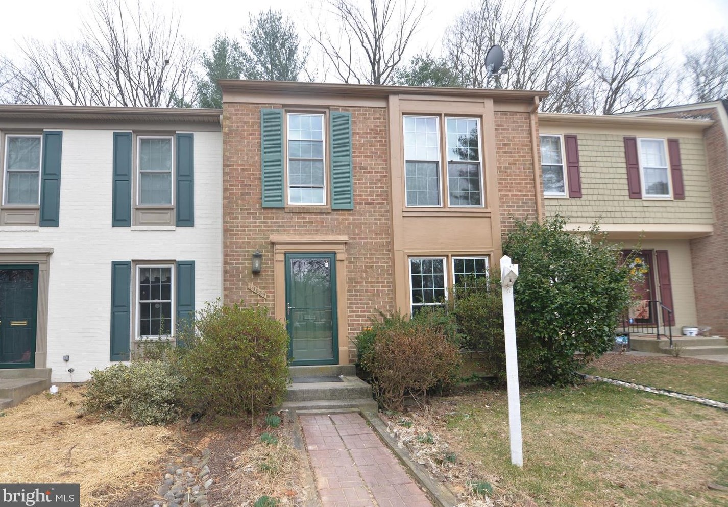 10039 Maple Leaf Dr, Gaithersburg MD  20879-1131 exterior