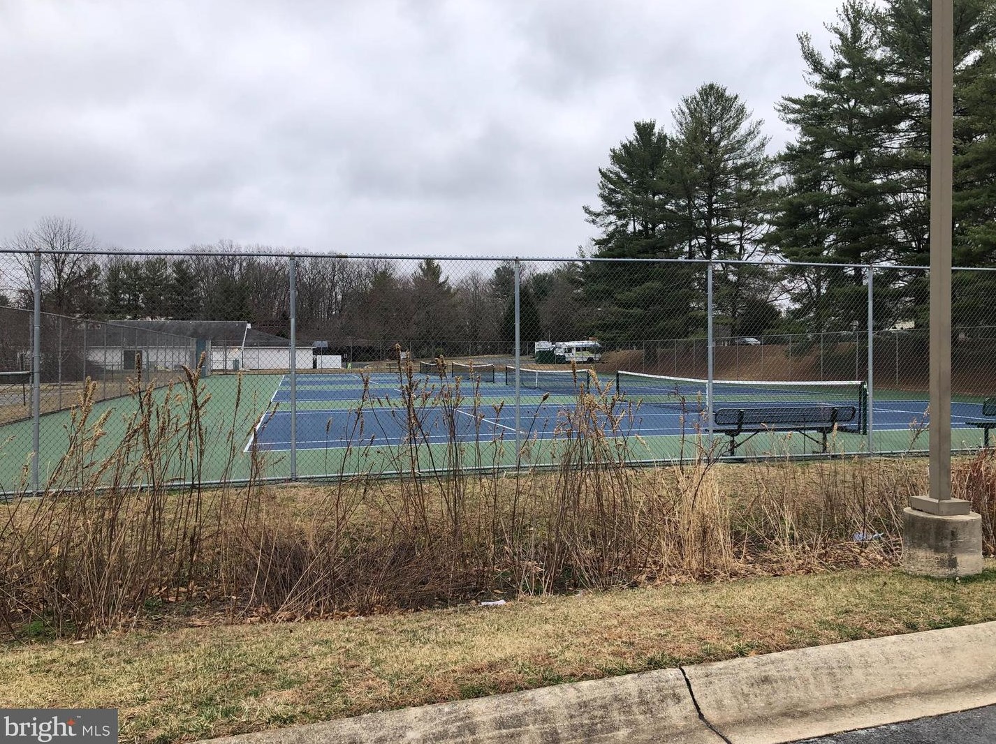 10039 Maple Leaf Dr, Gaithersburg MD  20879-1131 exterior