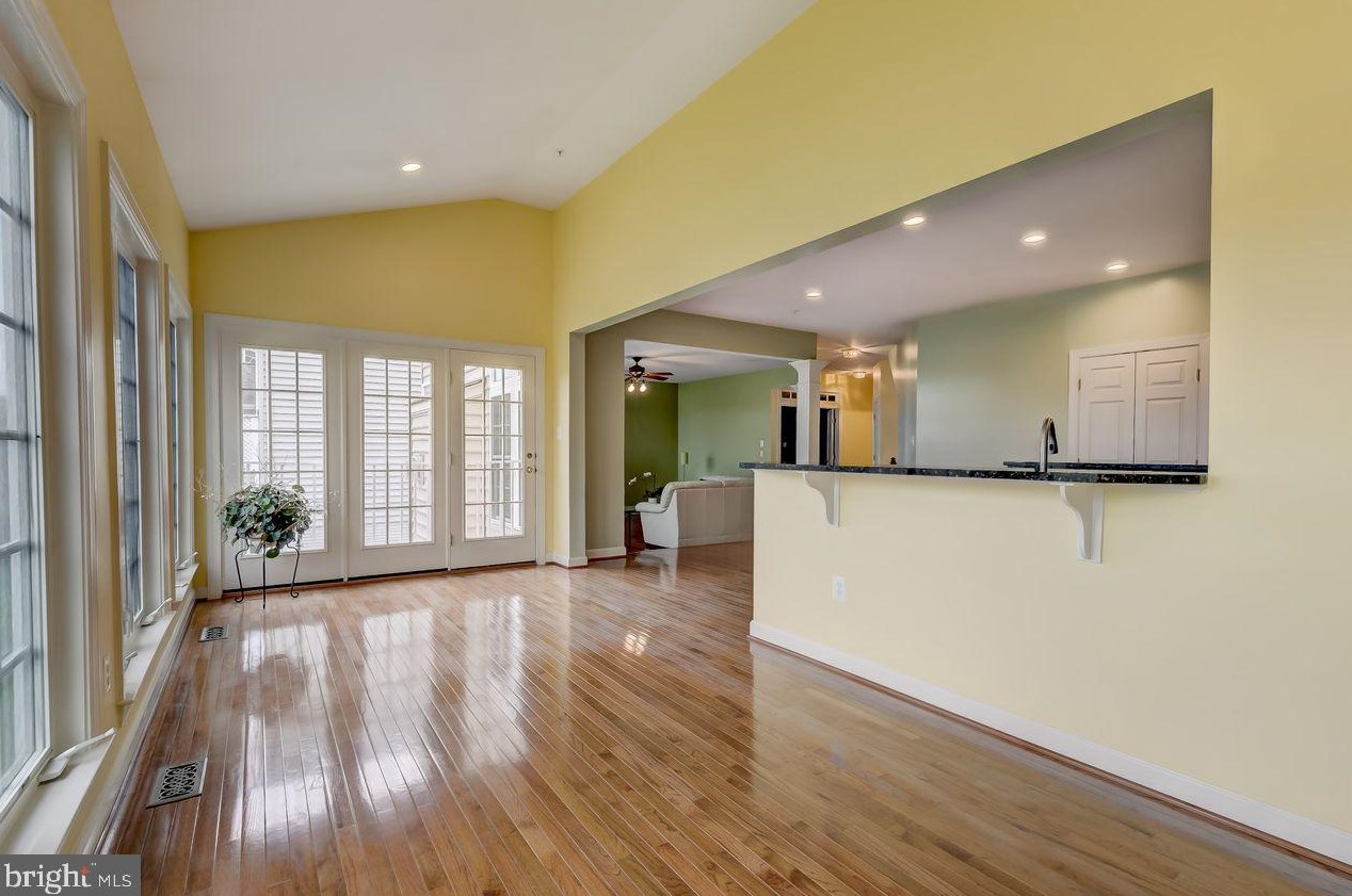 13215 Dutrow Dr, Clarksburg MD  20871-4345 exterior