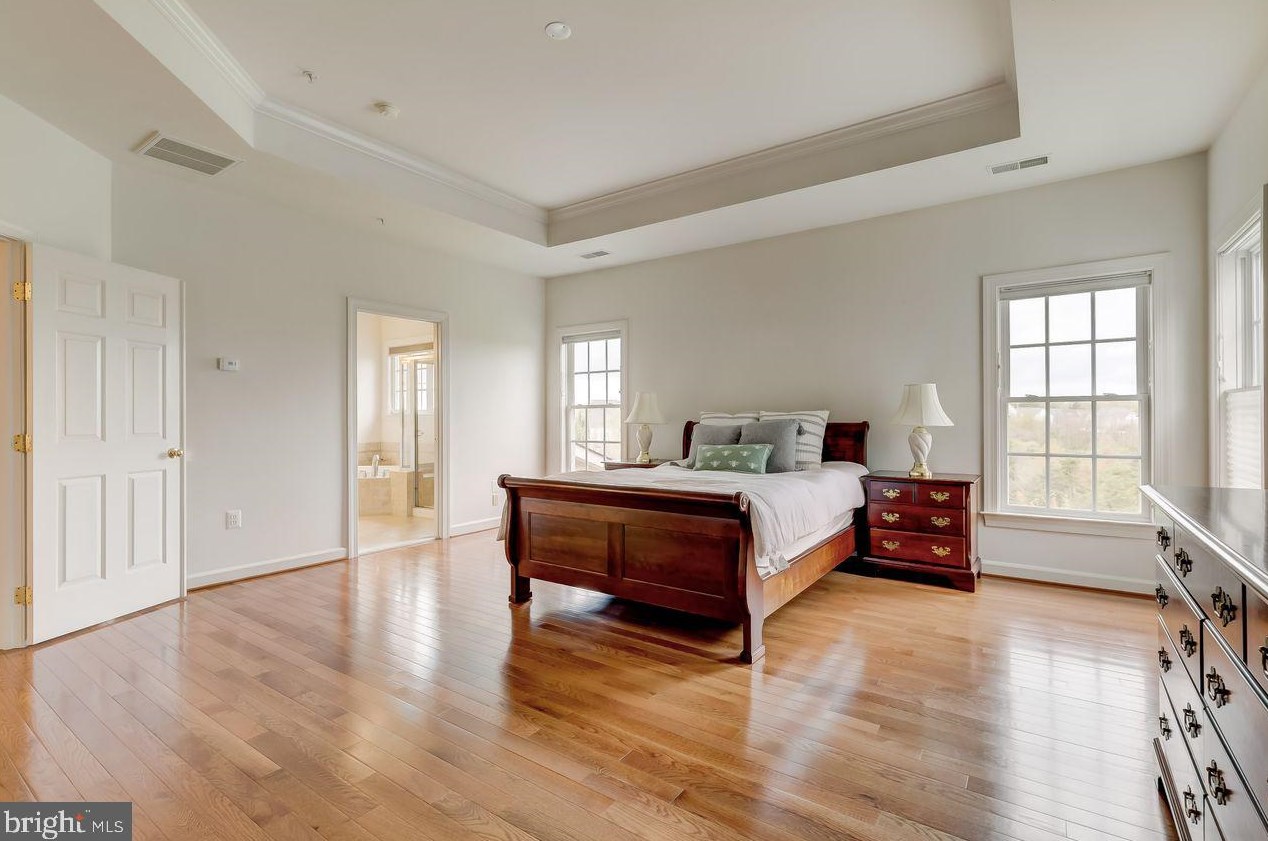 13215 Dutrow Dr, Clarksburg MD  20871-4345 exterior