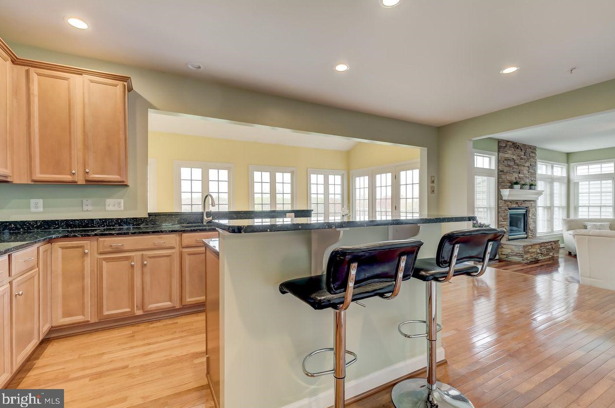 13215 Dutrow Dr, Clarksburg MD  20871-4345 exterior