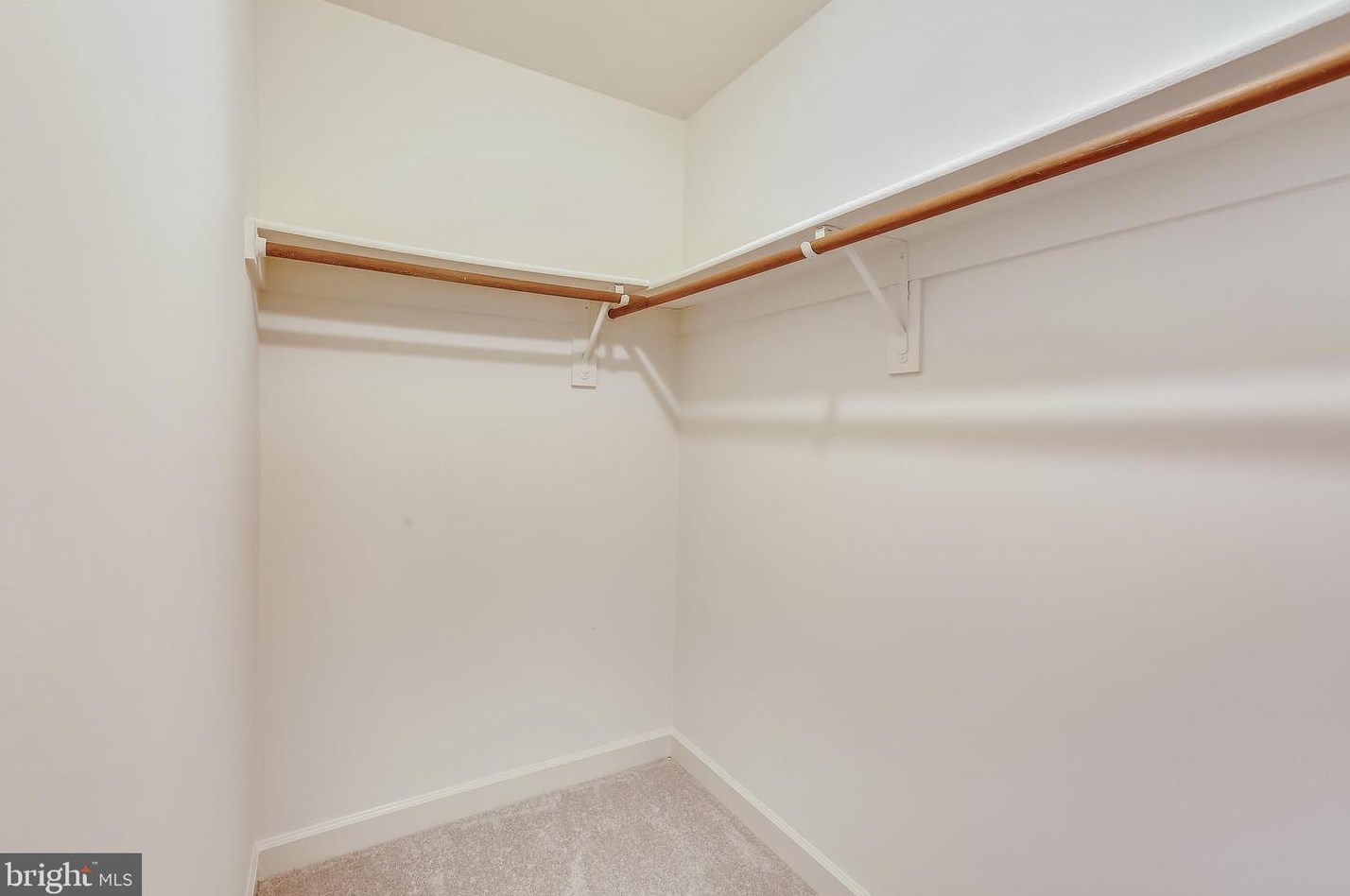 11409 Royal View Ct, Gaithersburg MD  20878-4856 exterior