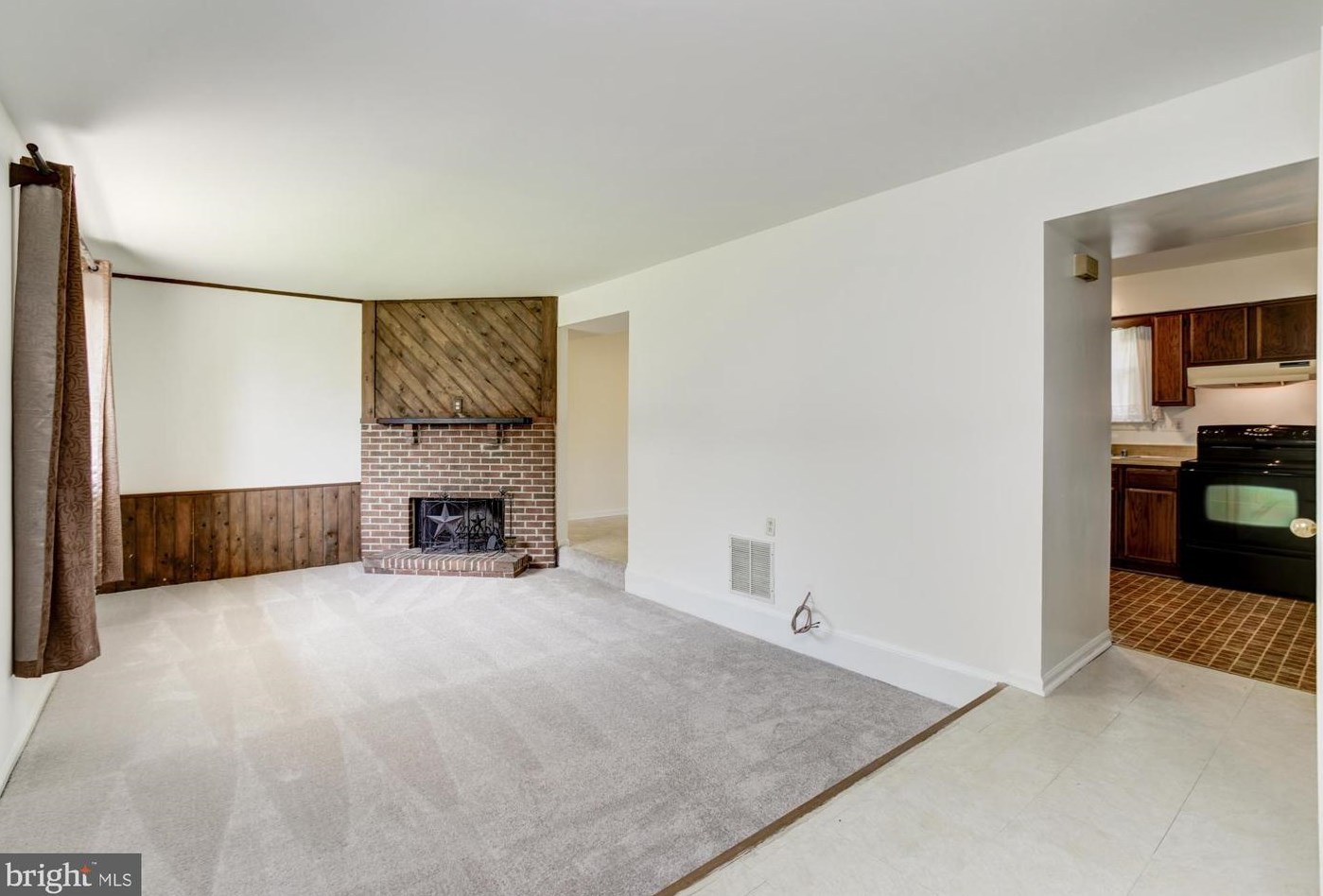 201 Stanley Pl, Laurel MD  20707-4301 exterior