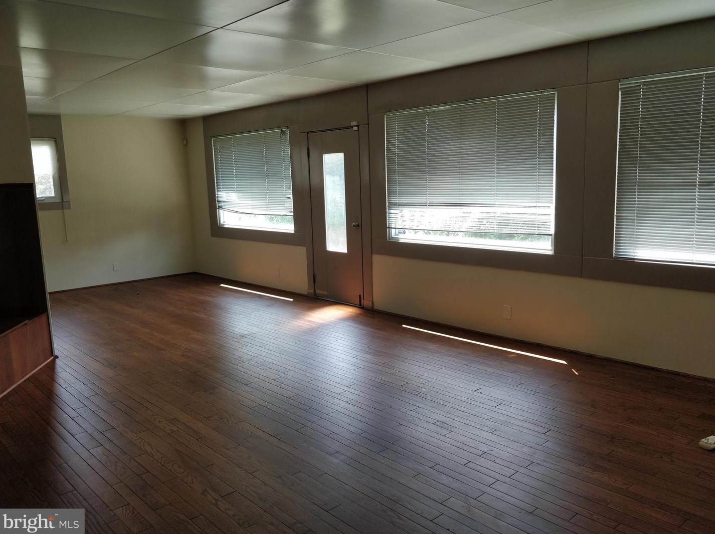 5819 Black Hawk Dr, Oxon Hill MD  20745-1210 exterior