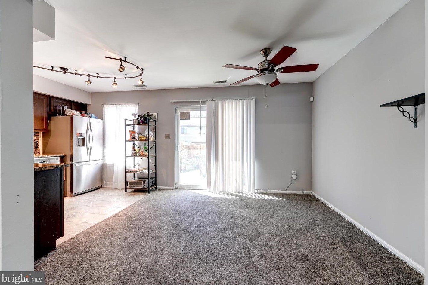 5813 Folgate Ct, Capitol Heights MD 20743-4243 exterior