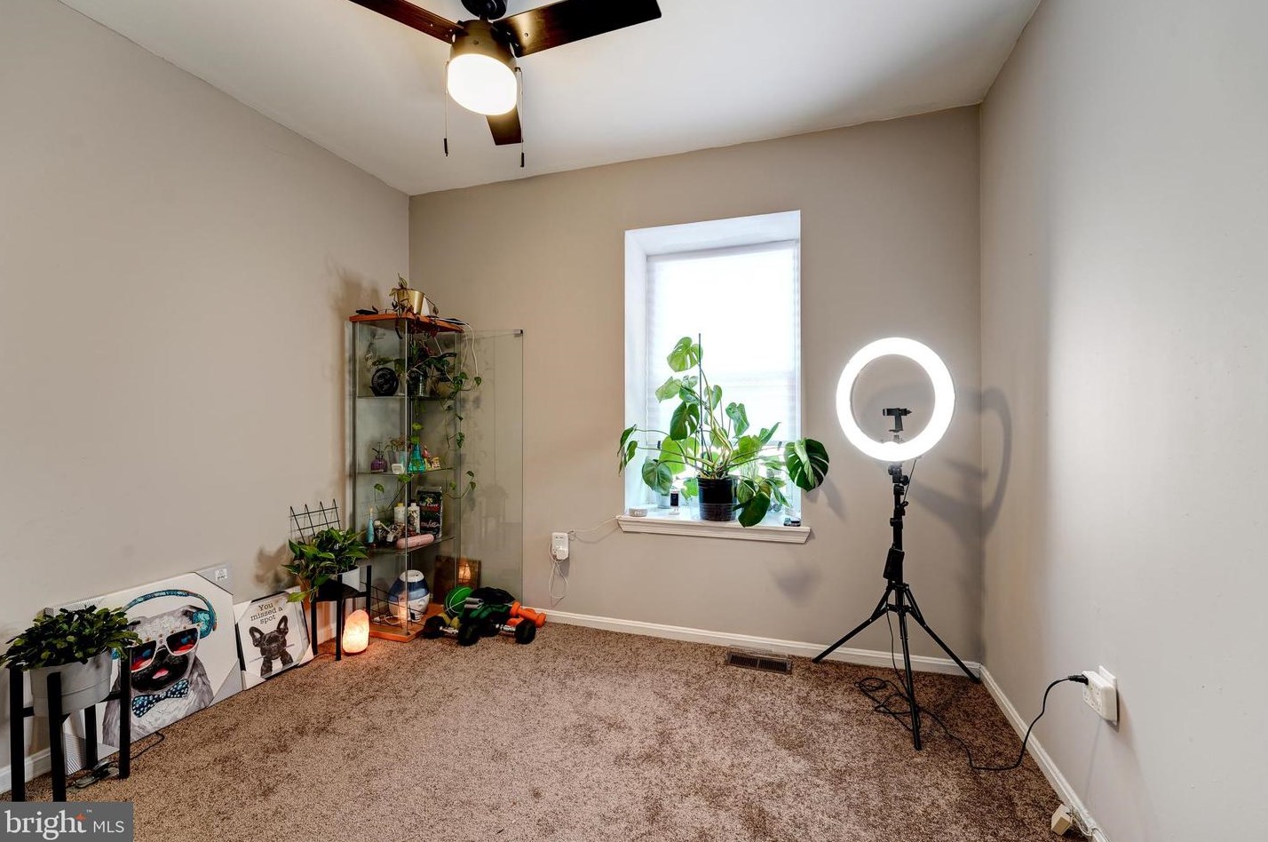 5813 Folgate Ct, Capitol Heights MD 20743-4243 exterior