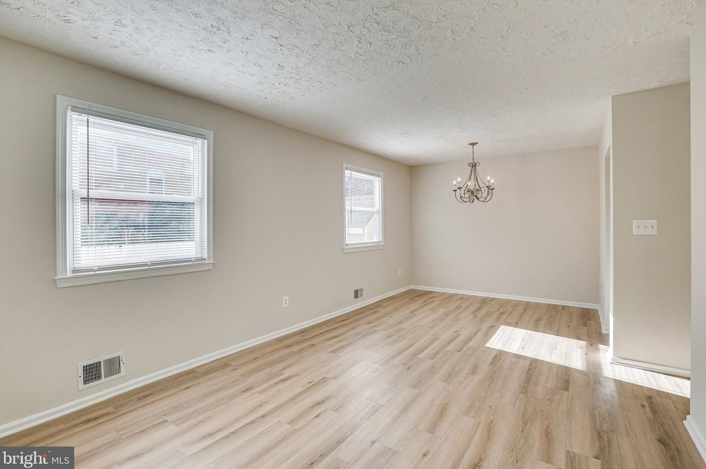 7403 Drumlea Rd, Capitol Heights MD 20743-3423 exterior