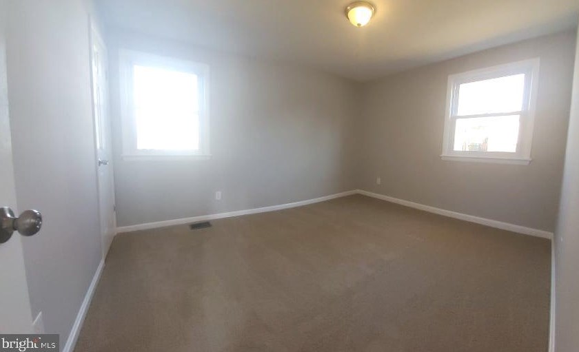 5706 Spruce Dr, Clinton MD 20735-1454 exterior