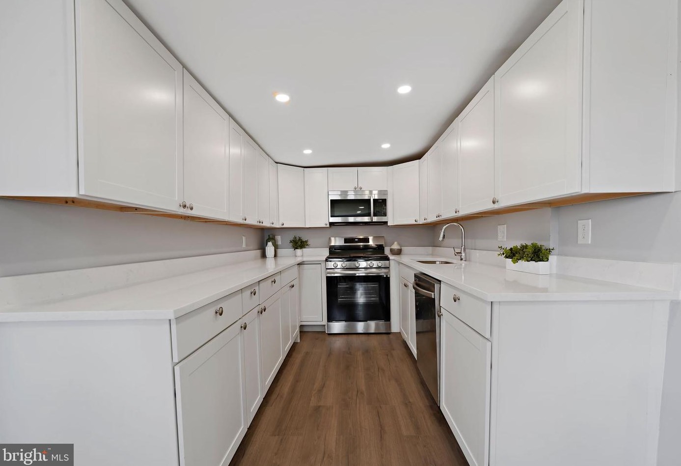 411 Dateleaf Ave, Capitol Heights MD  20743-2527 exterior