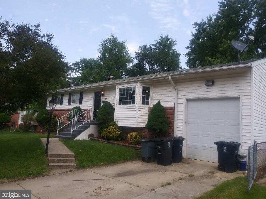 5526 Helmont Dr, Oxon Hill MD  20745-3229 exterior