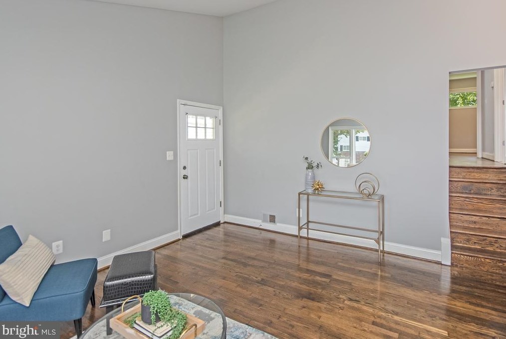 619 Birchleaf Ave, Capitol Heights MD  20743-1802 exterior