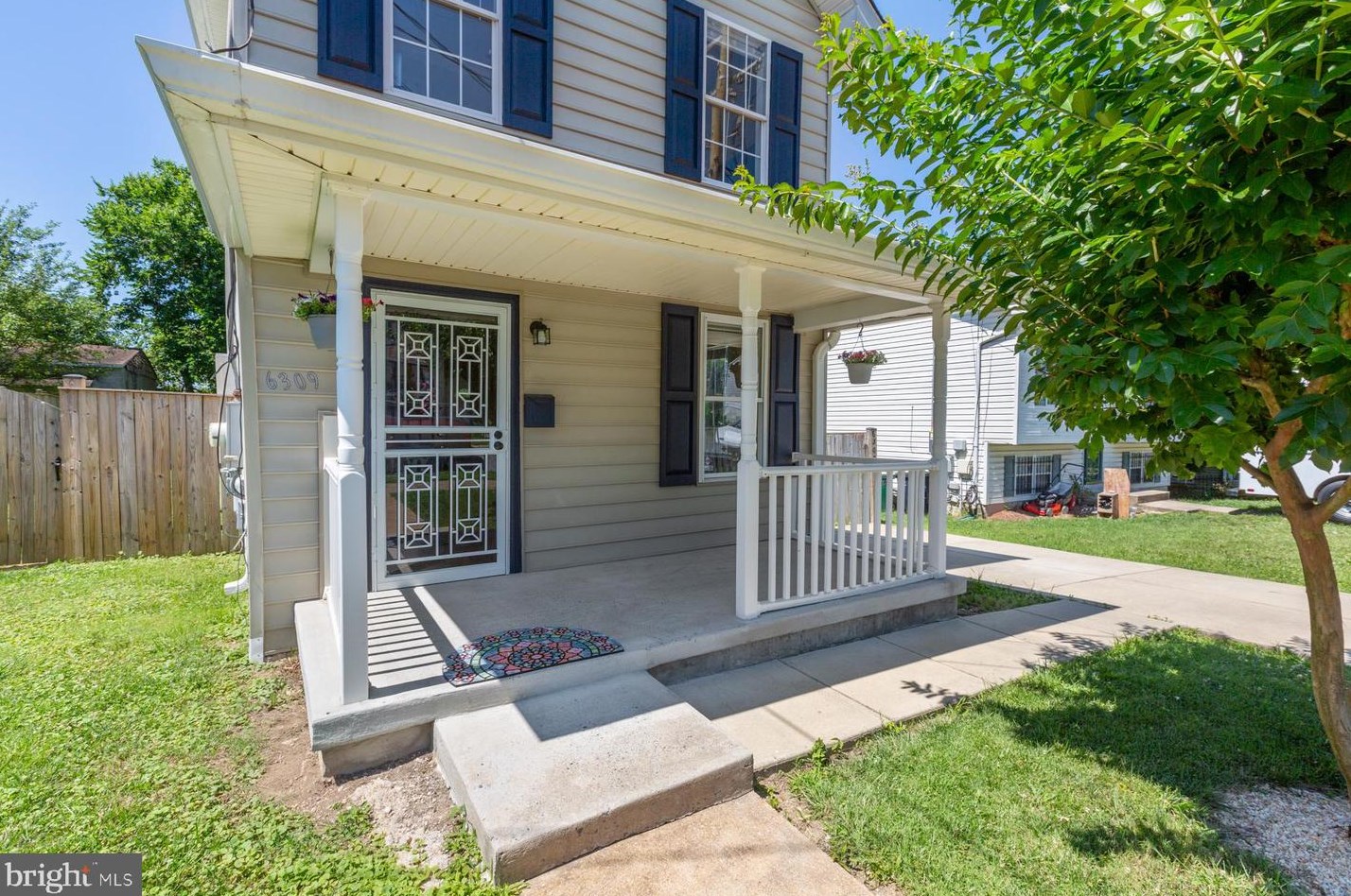 6309 Foote St, Capitol Heights MD  20743-1656 exterior