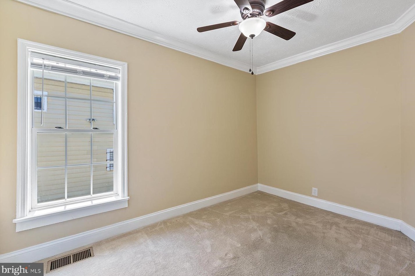 6309 Foote St, Capitol Heights MD 20743-1655 exterior