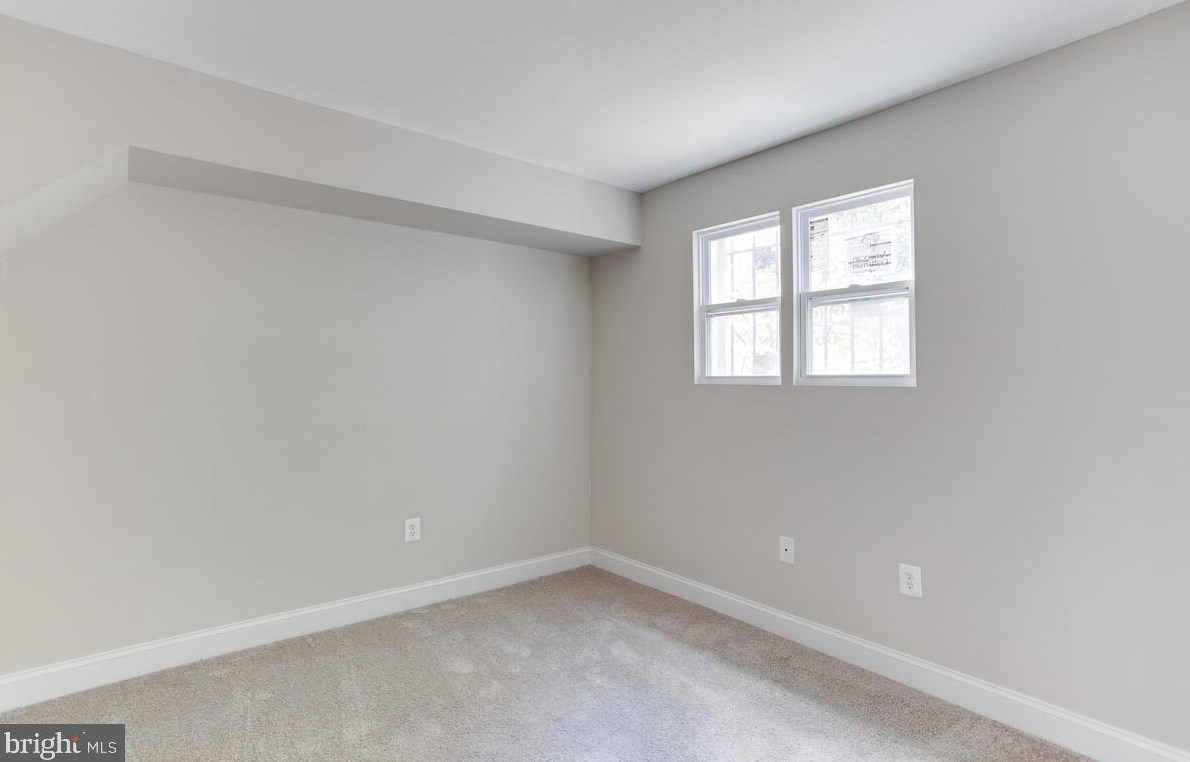 5814 Dade St, Capitol Heights MD  20743-2031 exterior