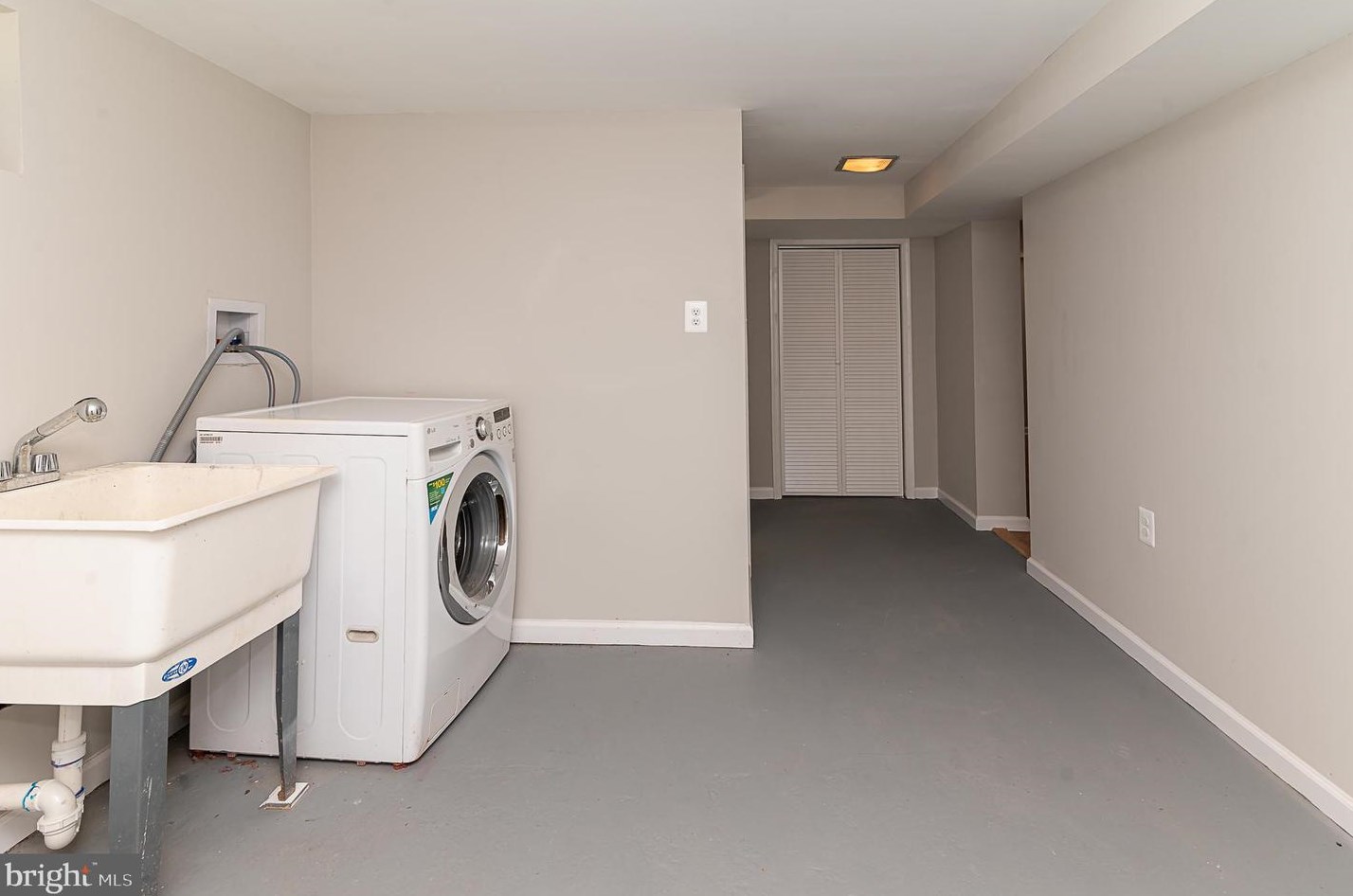 6110 Addison Rd, Capitol Heights MD  20743-2118 exterior