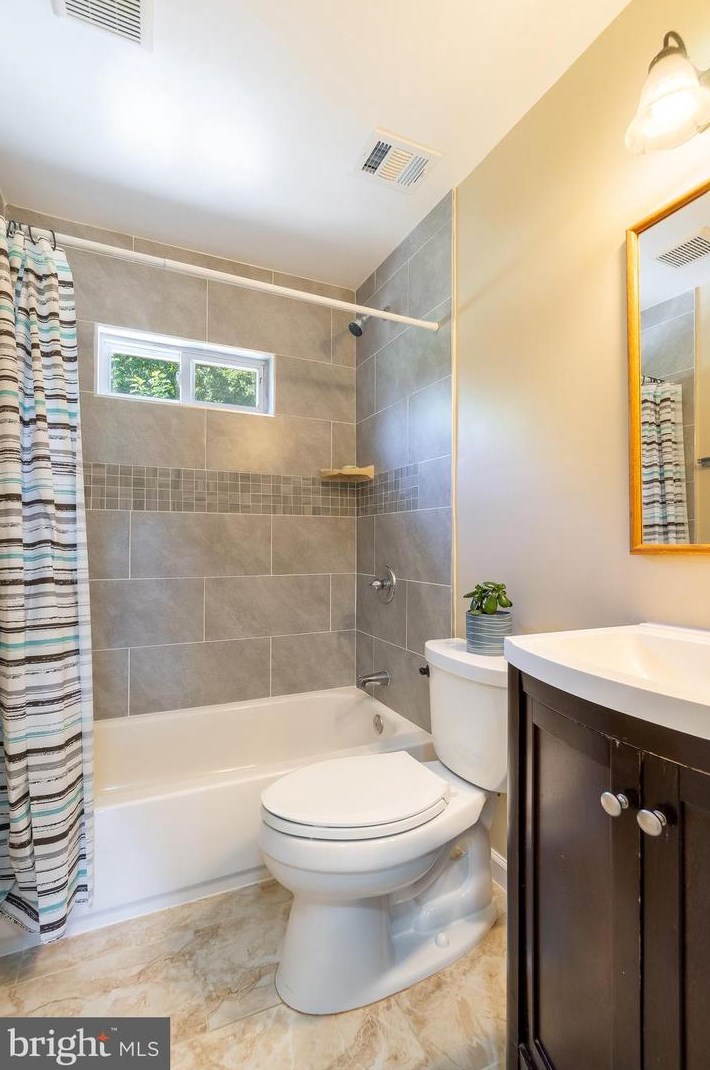 1511 Rollins Ave, Capitol Heights MD 20743-3104 exterior