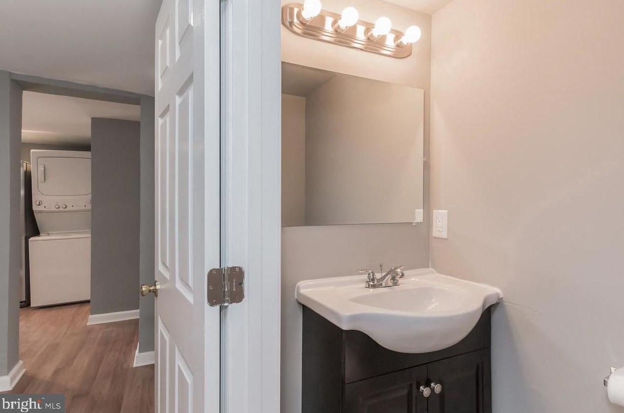 3904 Byers St, Capitol Heights MD 20743-5727 exterior