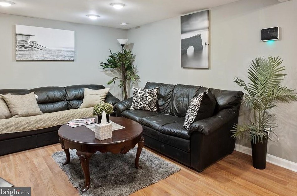 3904 Byers St, Capitol Heights MD 20743-5727 exterior