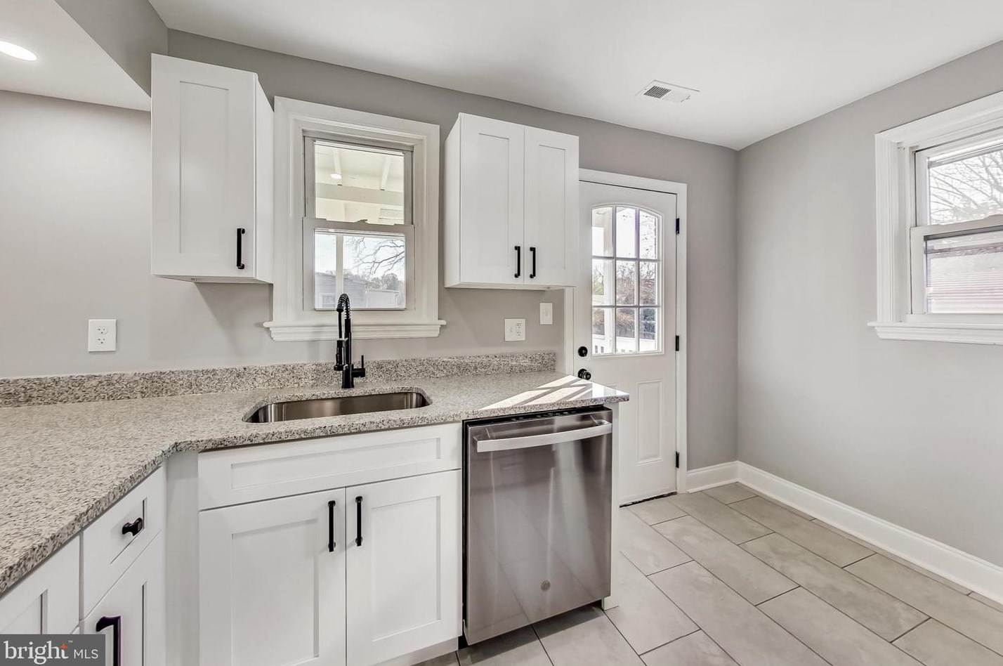 416 Dateleaf Ave, Capitol Heights MD 20743-6005 exterior