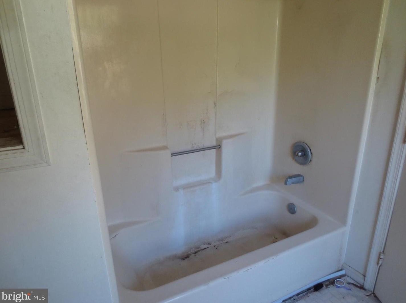 10716 Dragoo Pl, Clinton MD 20735-3912 exterior