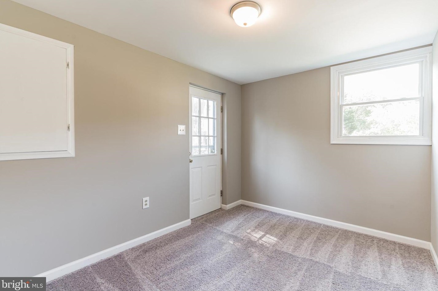 11720 Butlers Br Rd, Clinton MD 20735-4112 exterior