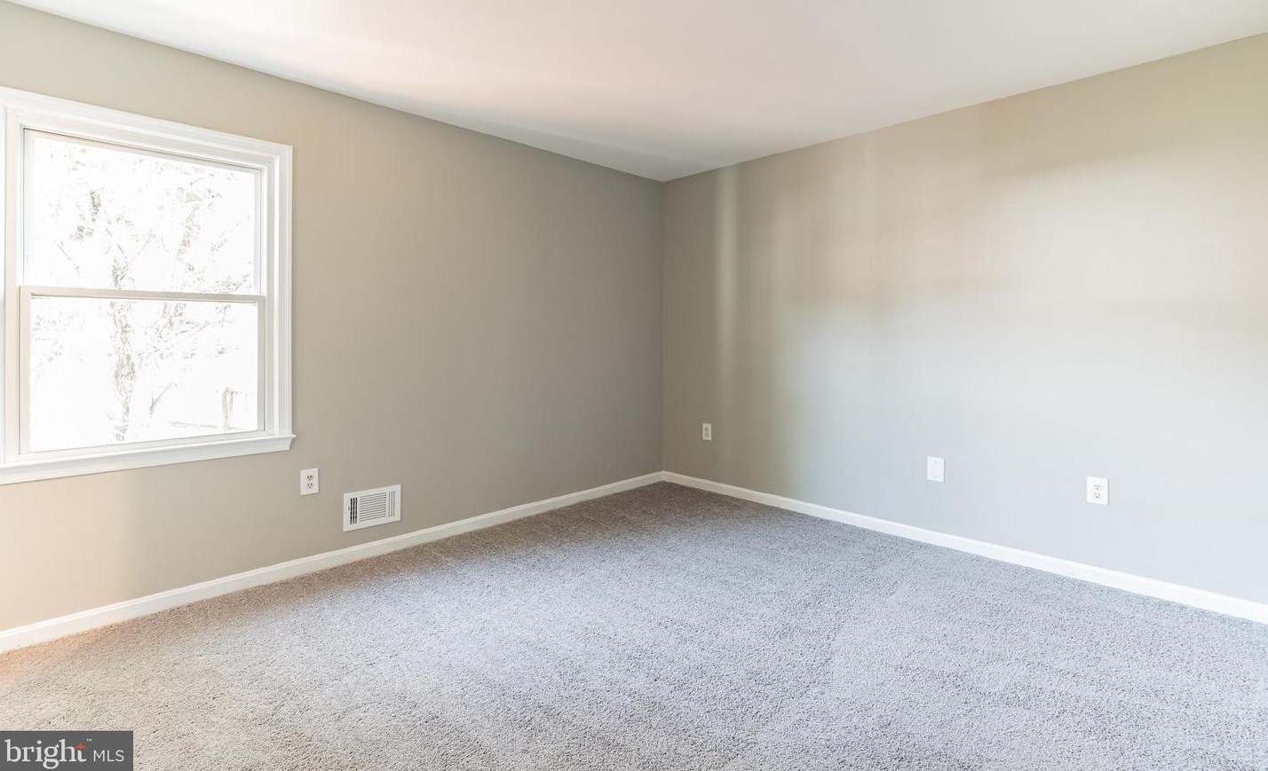 11720 Butlers Br Rd, Clinton MD 20735-4112 exterior