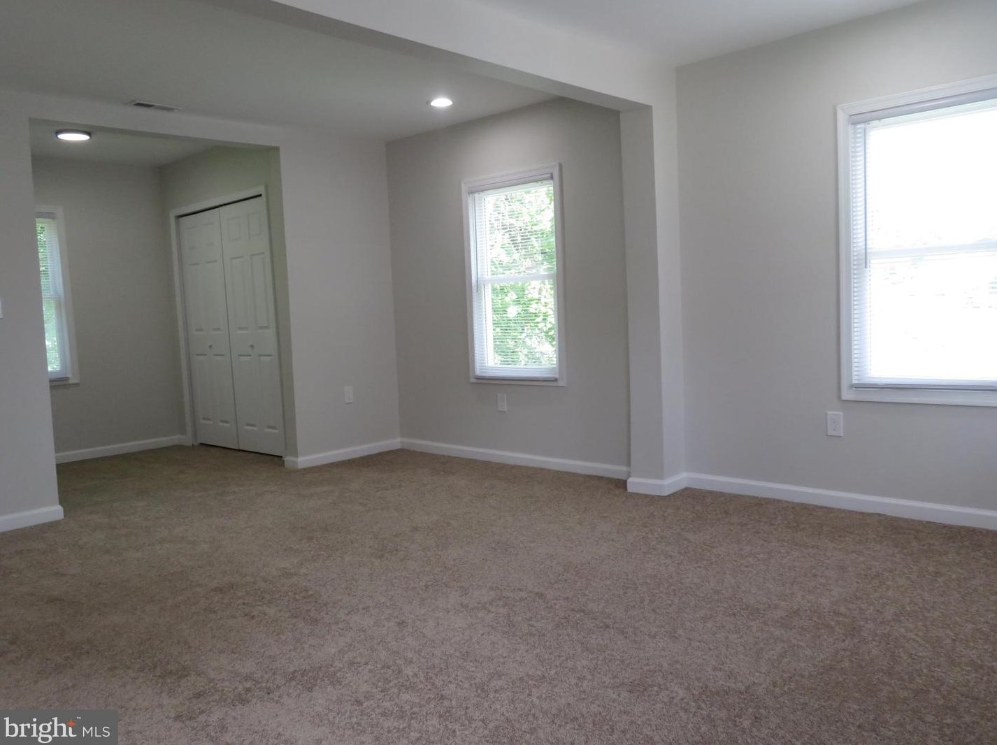 601 Balboa Ave, Capitol Heights MD  20743-2806 exterior