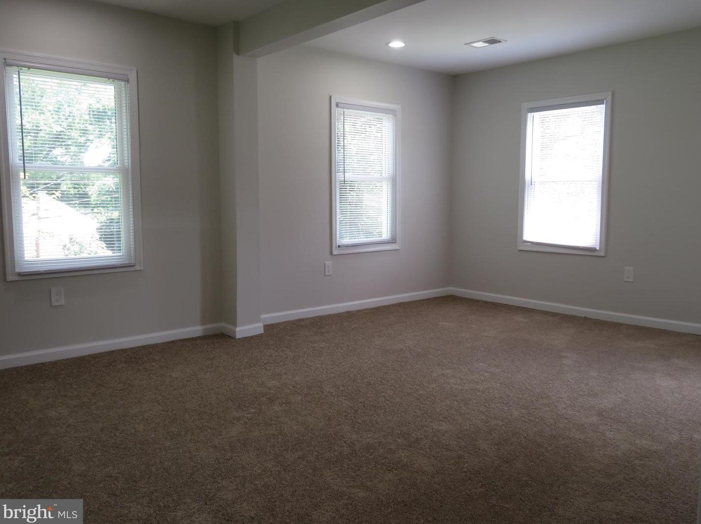 601 Balboa Ave, Capitol Heights MD  20743-2806 exterior