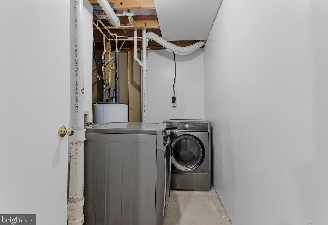 6107 L St, Capitol Heights MD  20743-1471 exterior