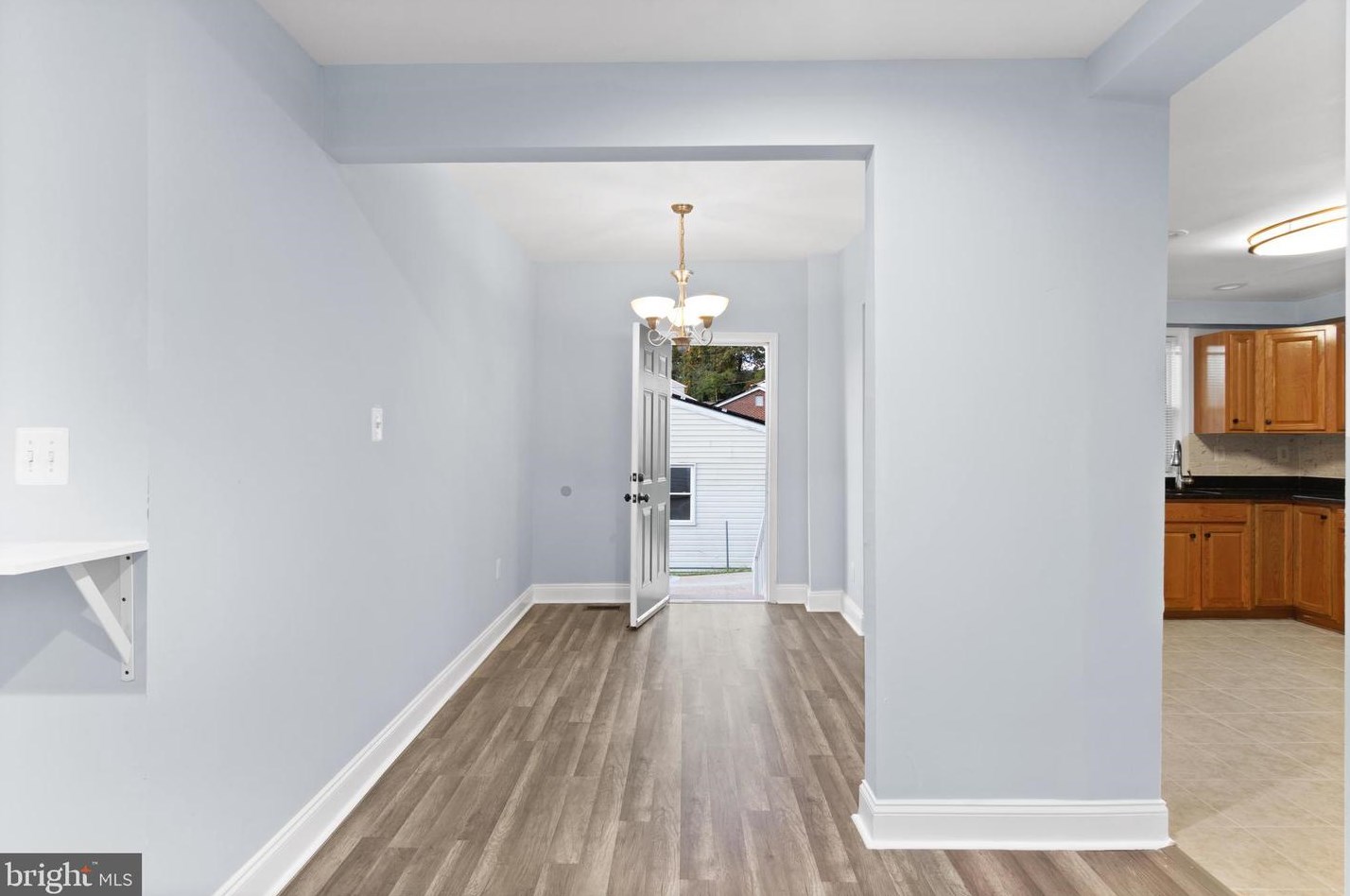 911 Balsamtree Dr, Capitol Heights MD 20743-1427 exterior