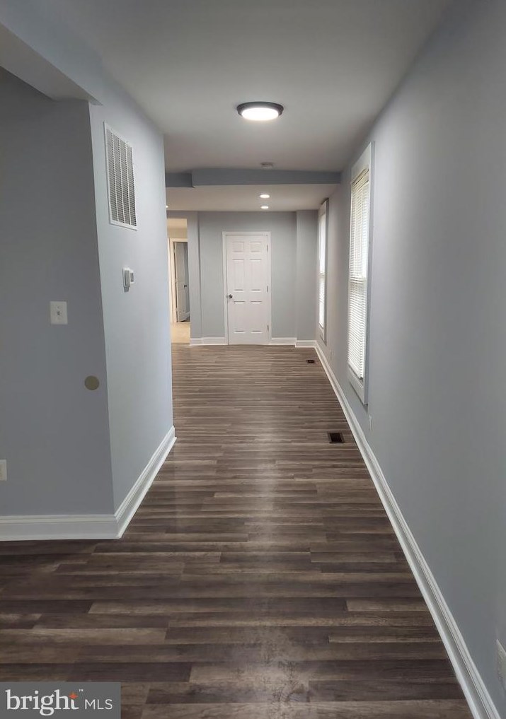 911 Balsamtree Dr, Capitol Heights MD  20743-1432 exterior