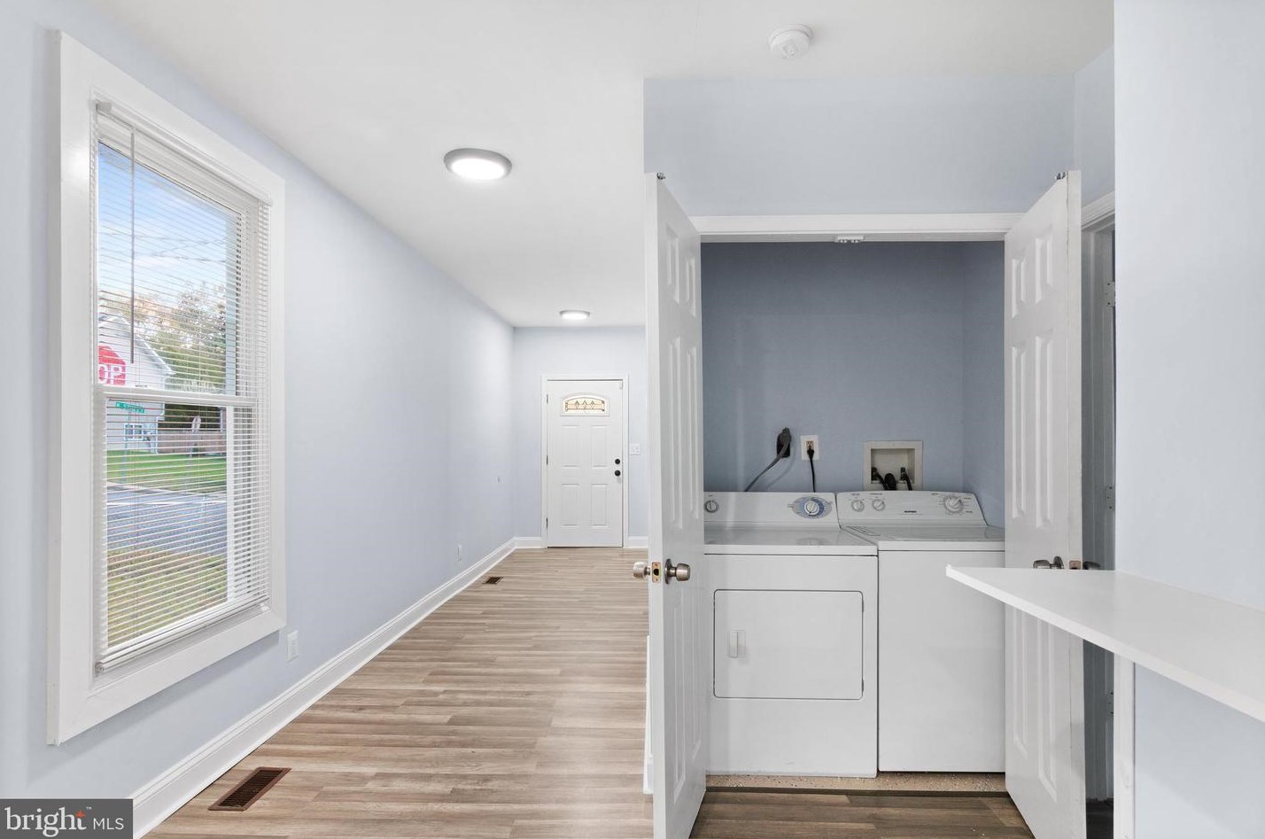 911 Balsamtree Dr, Capitol Heights MD 20743-1427 exterior