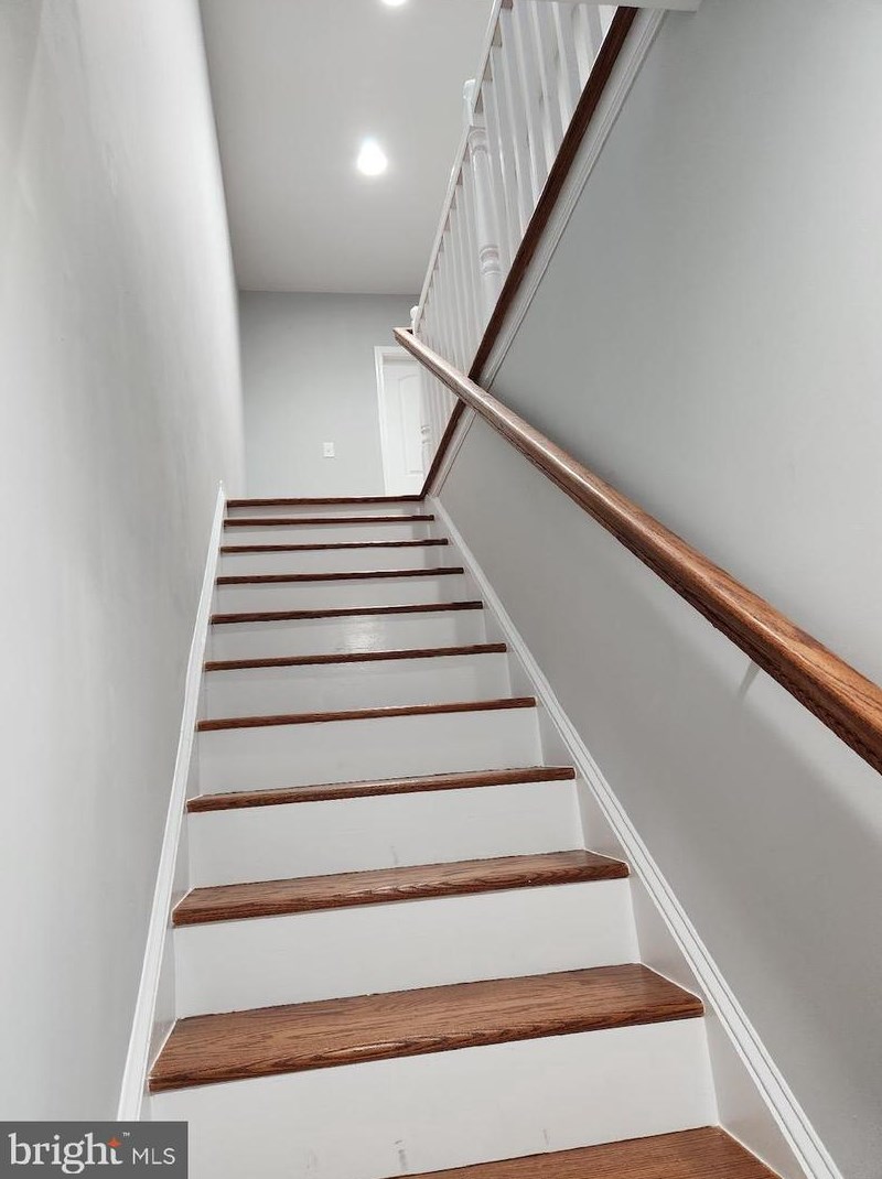 727 Larchmont Ave, Capitol Heights MD 20743-2842 exterior