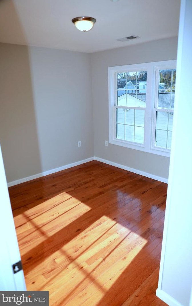 5937 Addison Rd, Capitol Heights MD  20743-2166 exterior