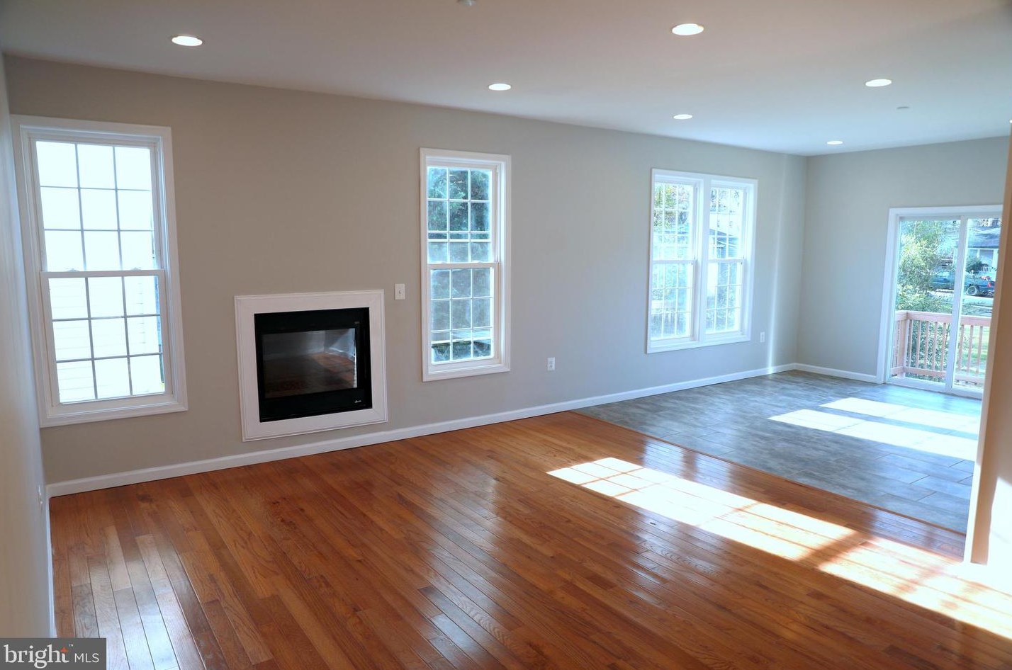 5937 Addison Rd, Capitol Heights MD  20743-2166 exterior