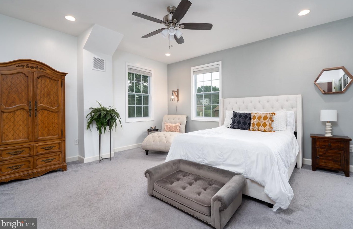 6102 Kolb St, Capitol Heights MD  20743-1461 exterior