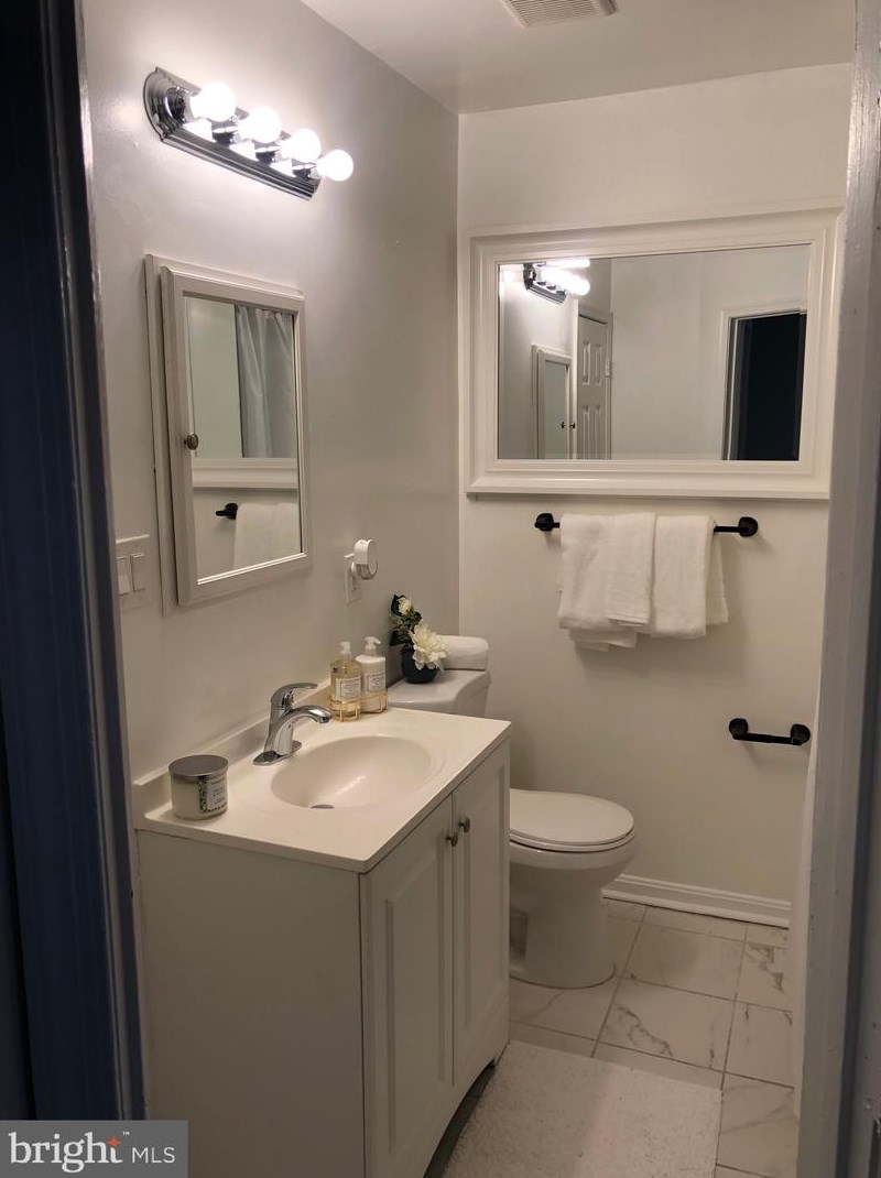 5720 Gladstone Way, Capitol Heights MD  20743-4221 exterior