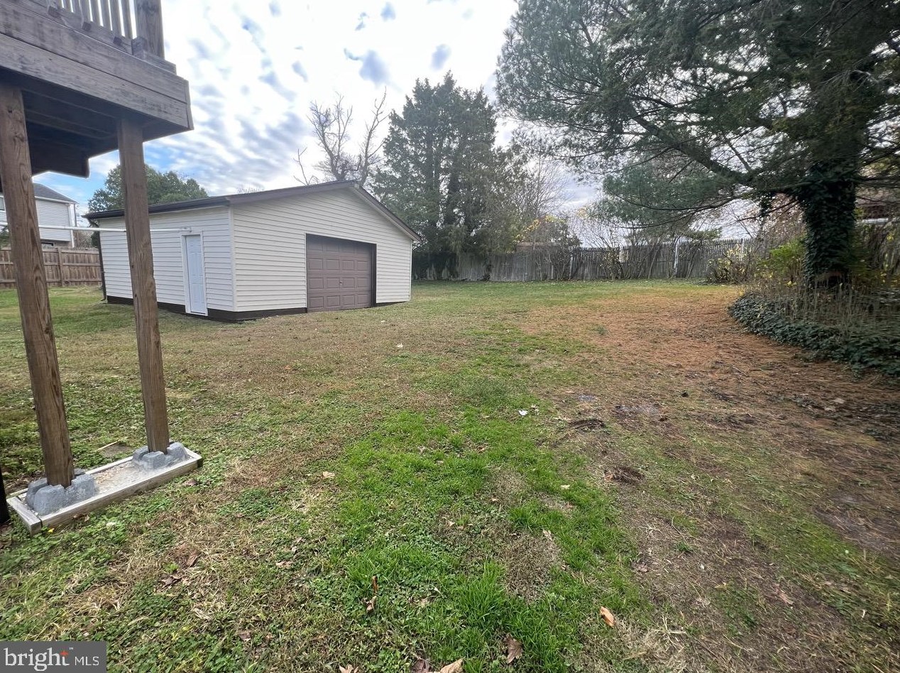 6309 Armor Dr, Clinton MD  20735-3415 exterior