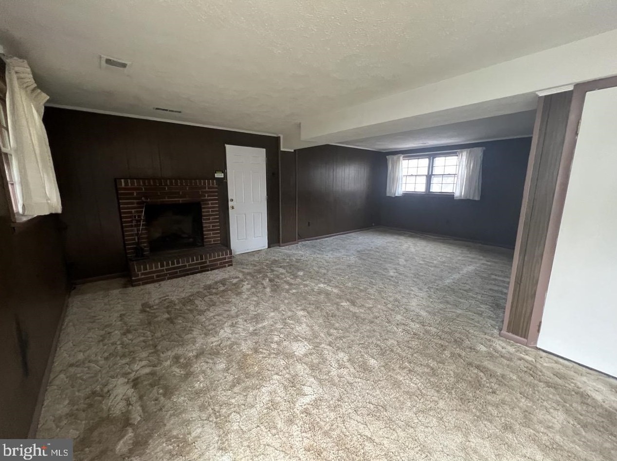 6309 Armor Dr, Clinton MD  20735-3415 exterior