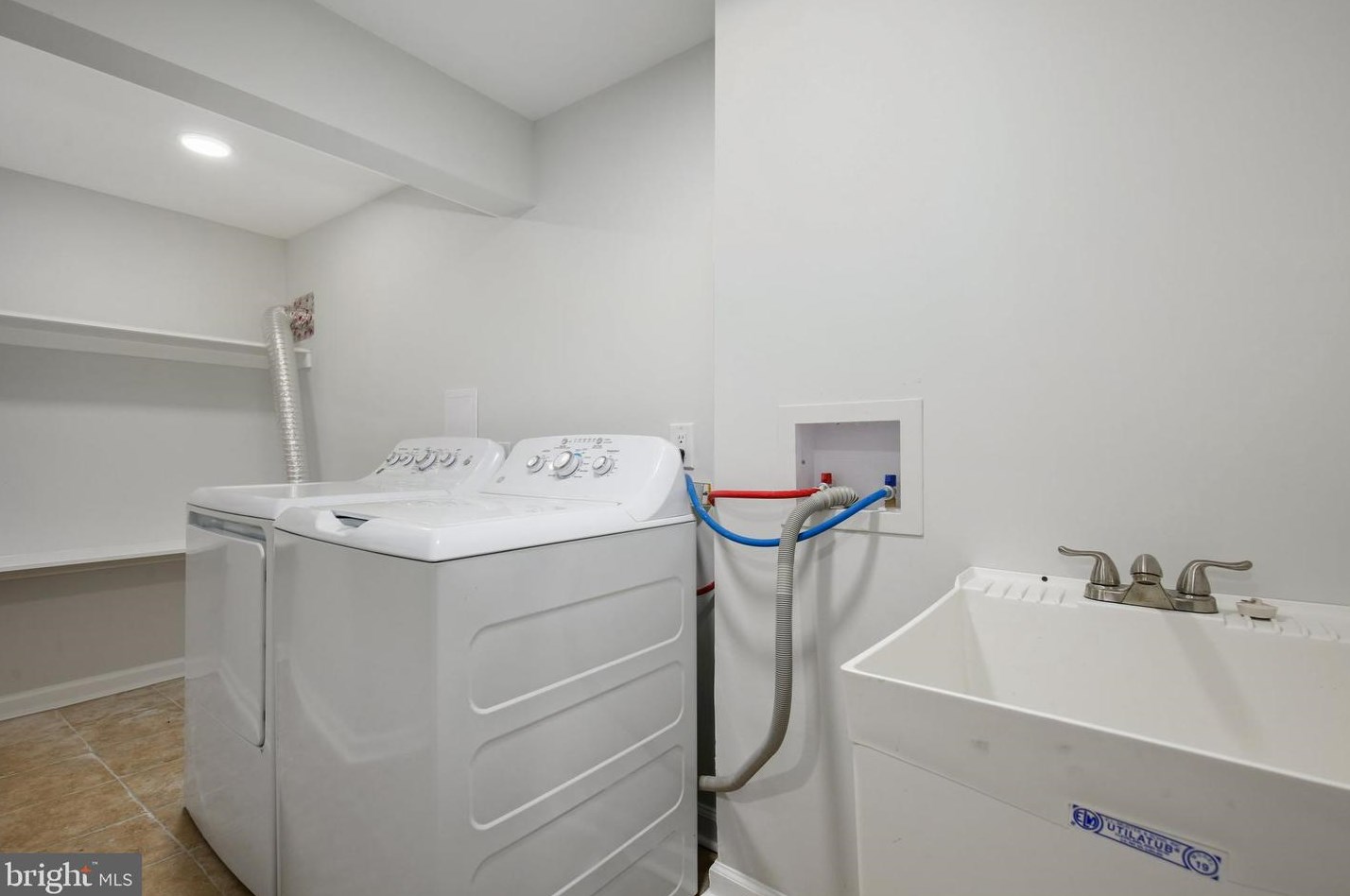 517 Clovis Ave, Capitol Heights MD  20743-2810 exterior