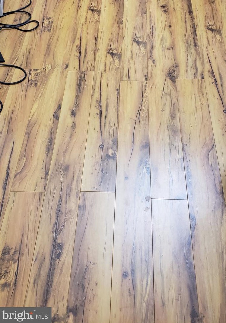 6903 Groveton Dr, Clinton MD  20735-4044 exterior