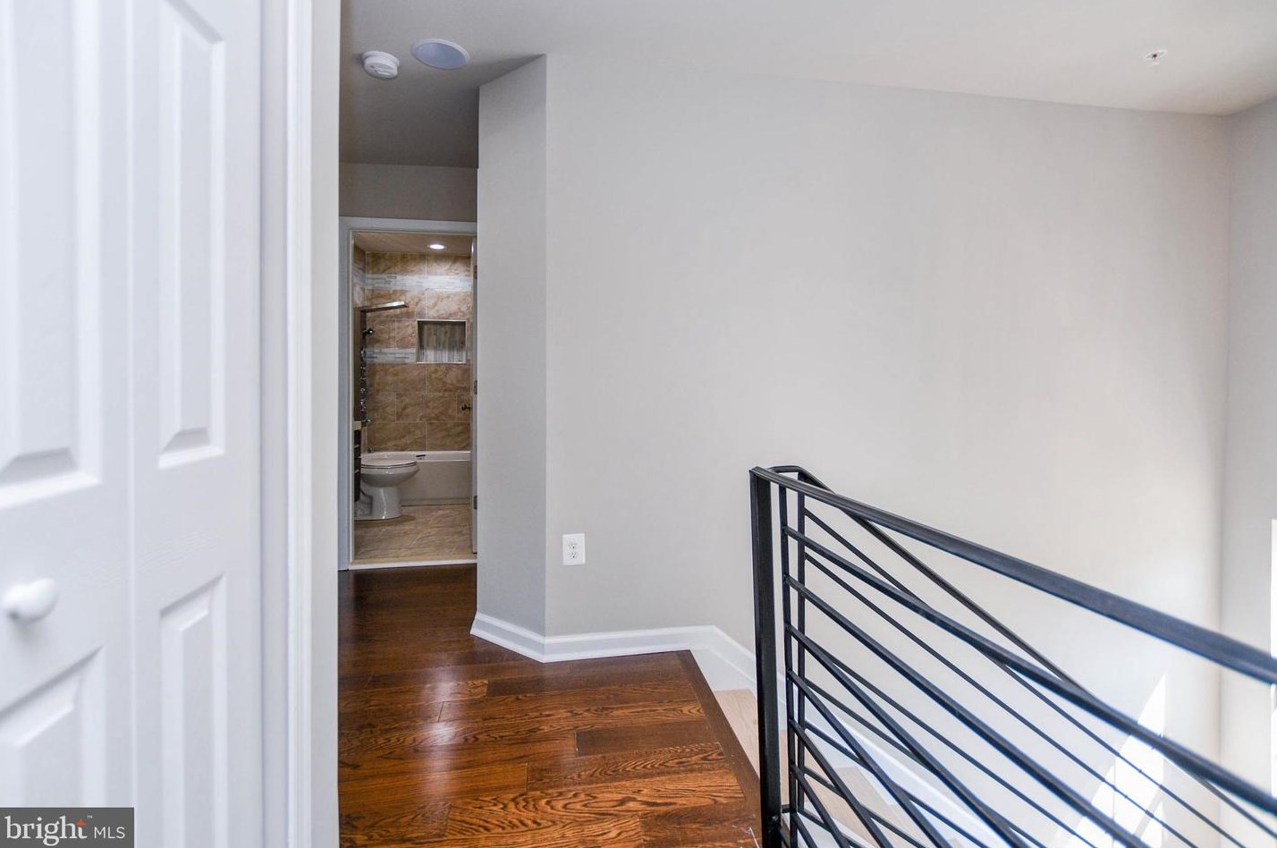 5022 Emo St, Capitol Heights MD  20743-2862 exterior